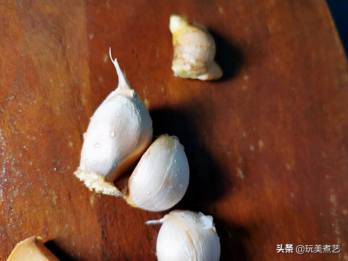 鱼籽嘎嘣脆,麻辣鱼籽藕片