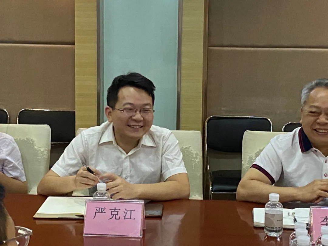 走进名企‖茅台酱香，万家共享，走进河南金林置业有限公司