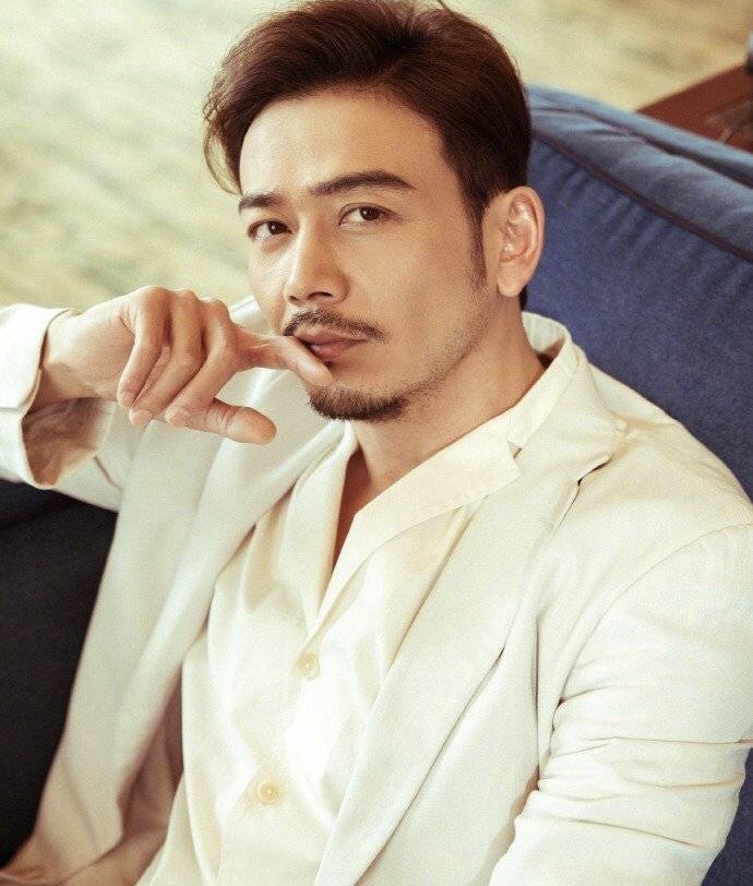 小包总杨烁聊天记录,小包总杨烁到底经历了什么