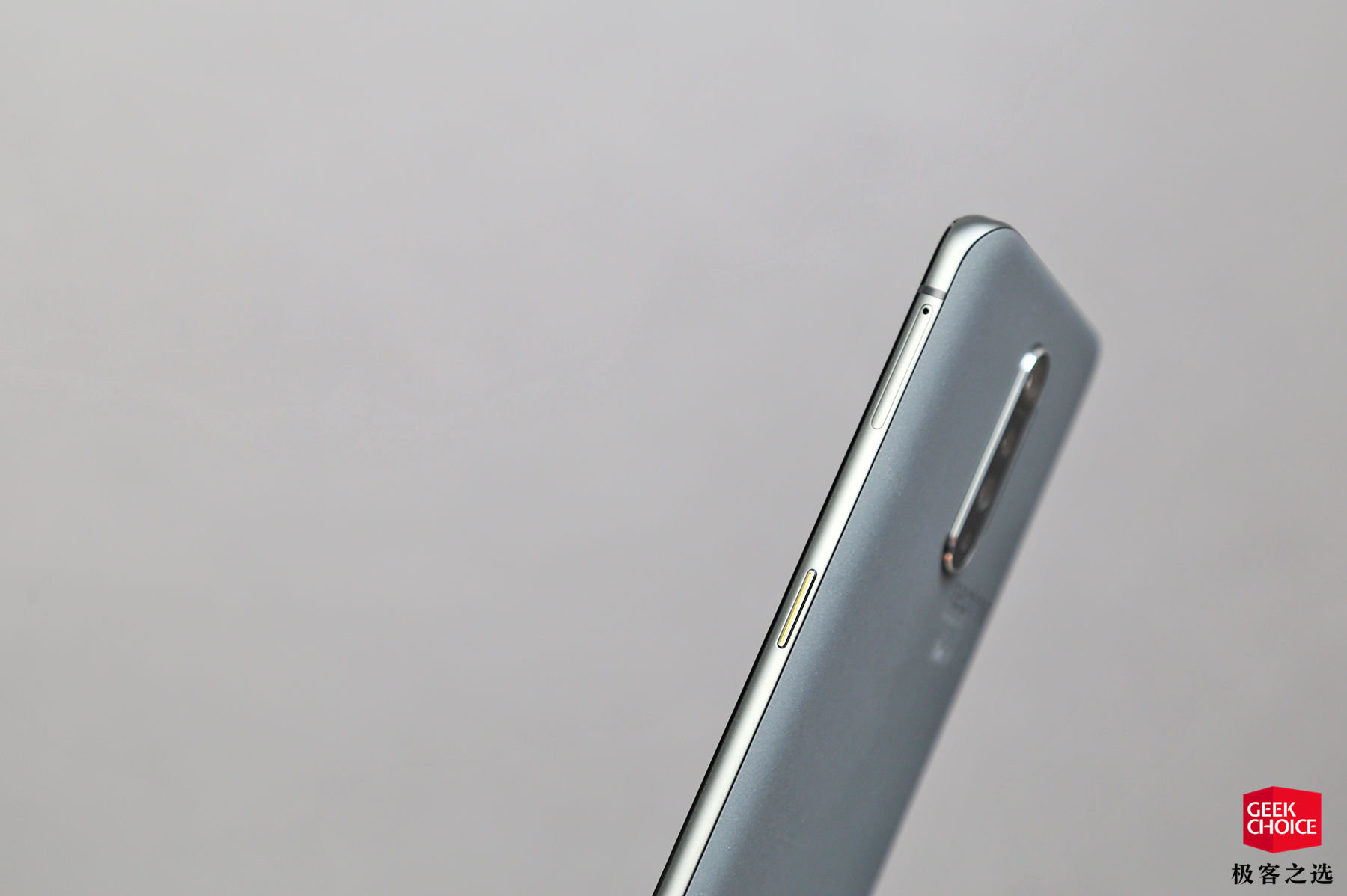 realmex2pro大师版手感,realmex2pro大师版处理器