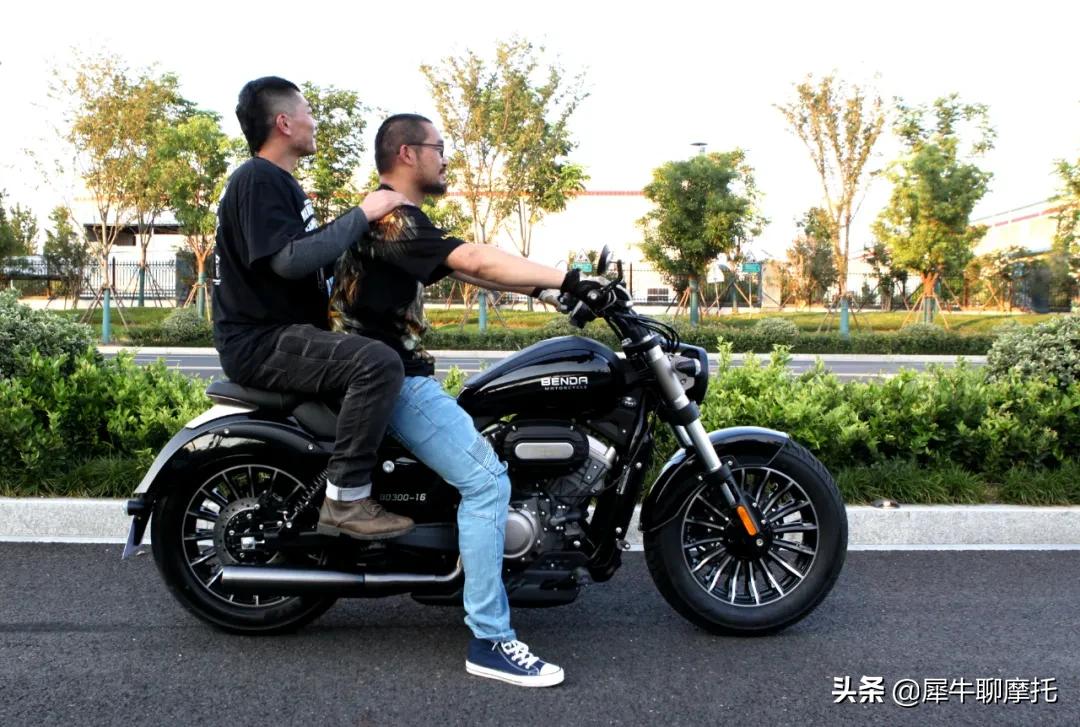 钱江闪电300和奔达灰石300,奔达灰石300适合跑长途高速吗