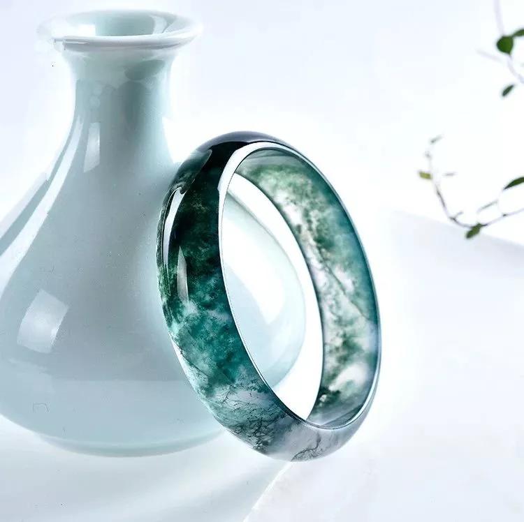 玉镯养人,可以养人的玉镯