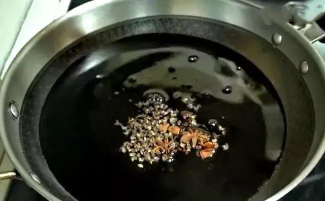 腌芹菜的做法大全集,腌芹菜的家常做法大全视频教程