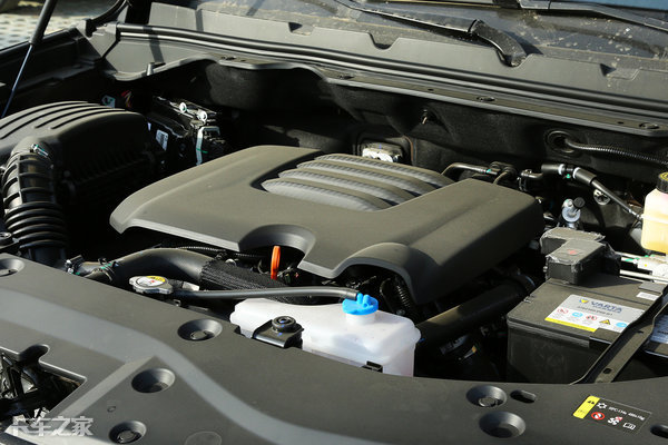 长城炮和江铃域虎9,长城炮vs长安凯程f70