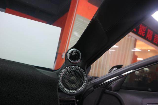 花几万改套音响过不过分?丰田锐志车主:改之前心痛，改之后觉得值