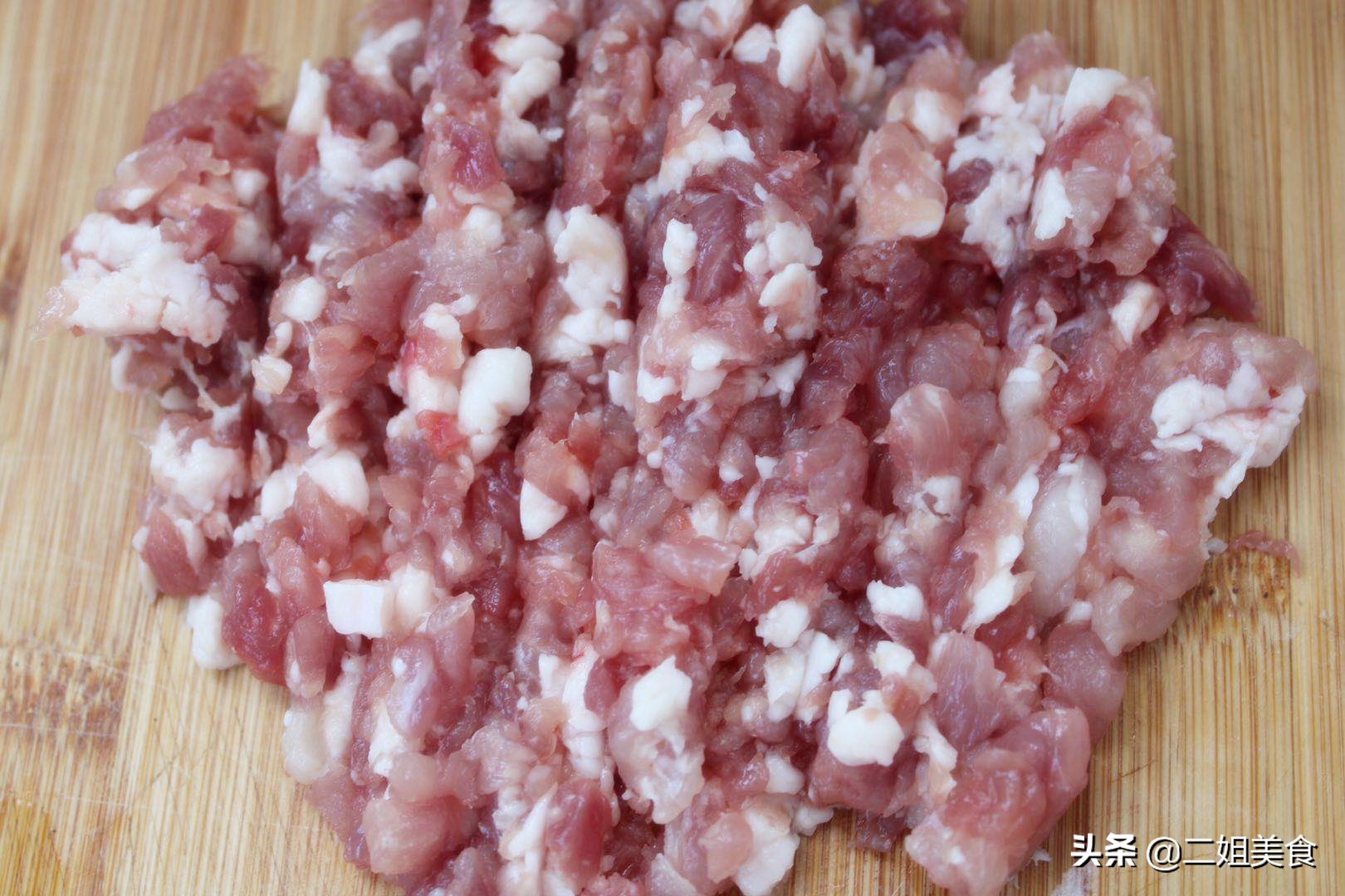 豆角肉包子的包法和发面全过程,做豆角包子豆角需要用水焯一下吗