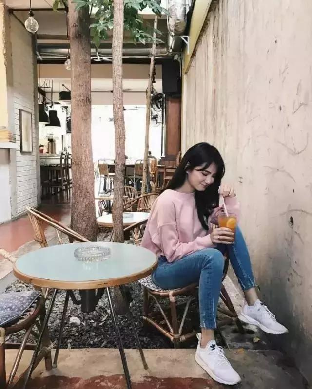 用最简单的东西拍出最美的艺术照,简单小技巧教你拍出超美背影照