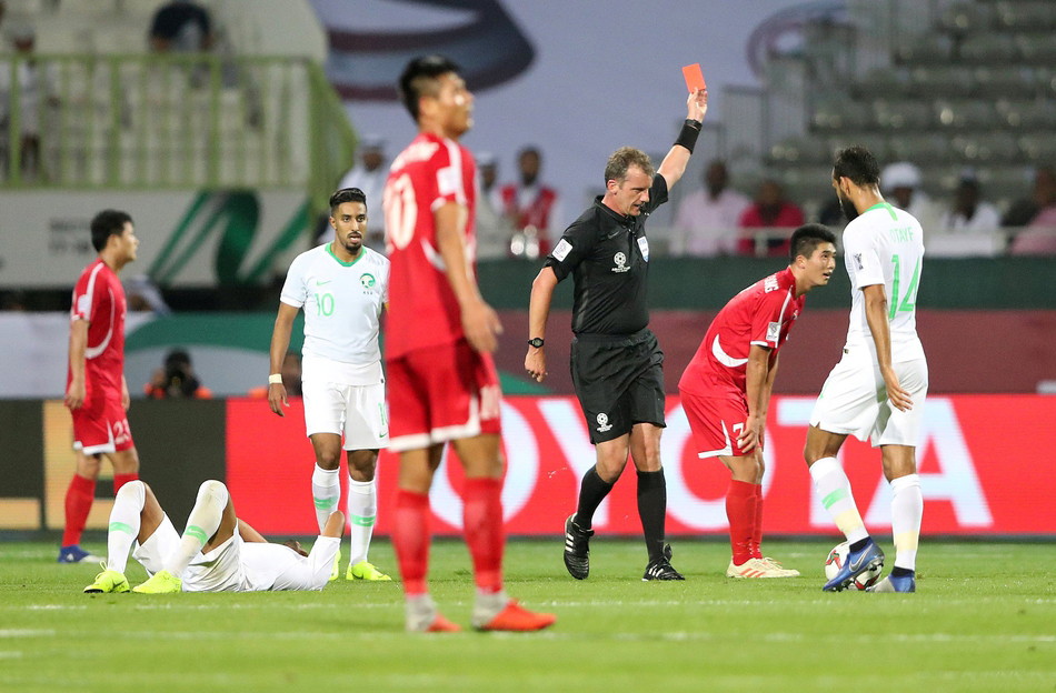 朝鲜男足1-2日本男足比赛集锦,32分钟被马踢