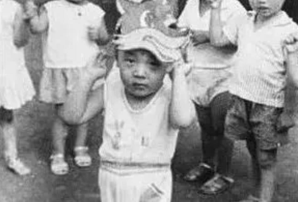 曾被章子怡母亲嫌穷,章子怡生的是龙凤胎吗