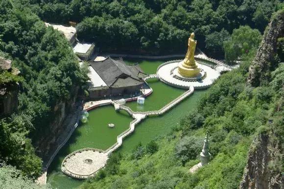 4月1日出游适合去哪里,4月适宜自驾游的路线