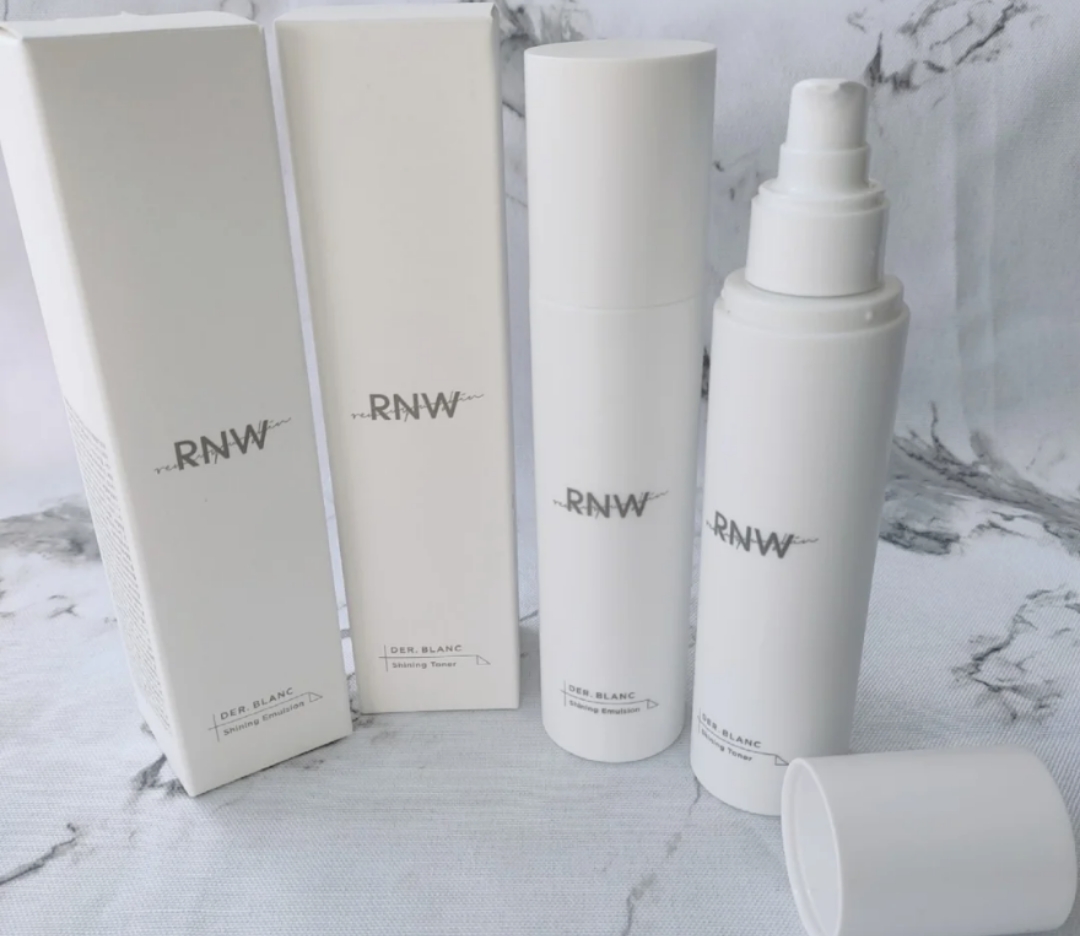 百雀羚水乳哪款适合敏感肌,平价补水保湿水乳推荐ahc