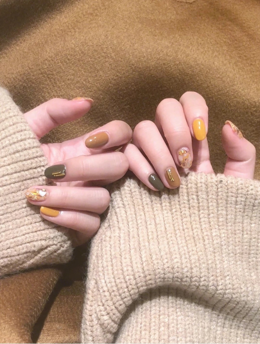 圣诞节麋鹿美甲款式,美甲秋冬款手绘圣诞麋鹿