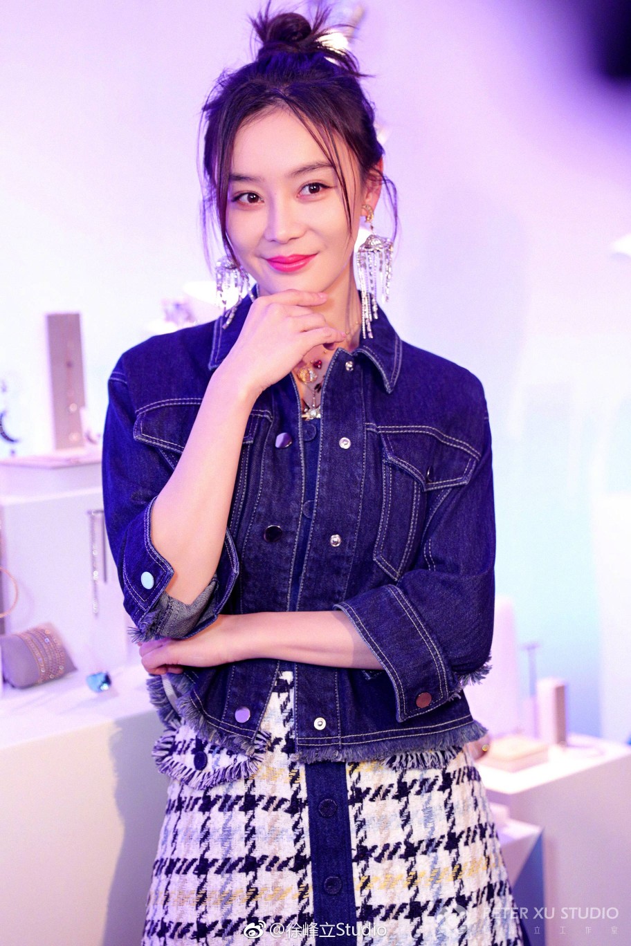 马甲线女神袁姗姗视频,马甲线女神秀穿搭