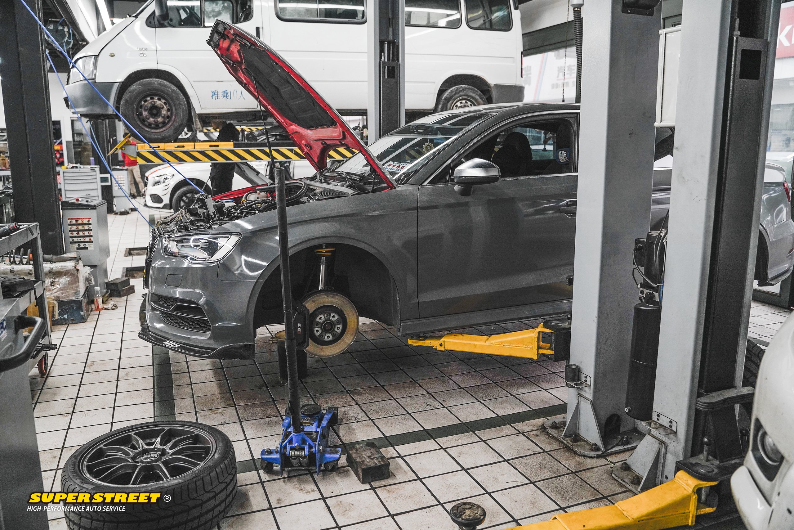 奥迪s3绞牙避震效果图,奥迪s3改装大涡轮