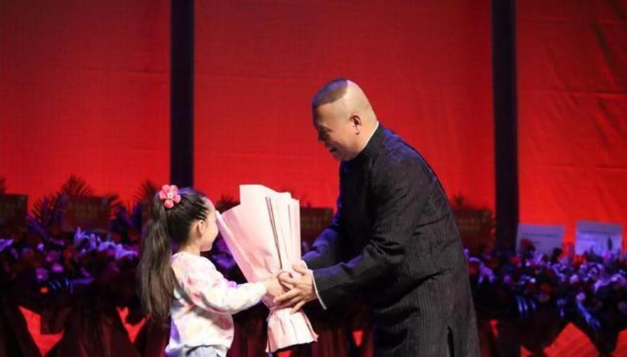 王朔谈侯宝林完整版,侯宝林和王朔现状