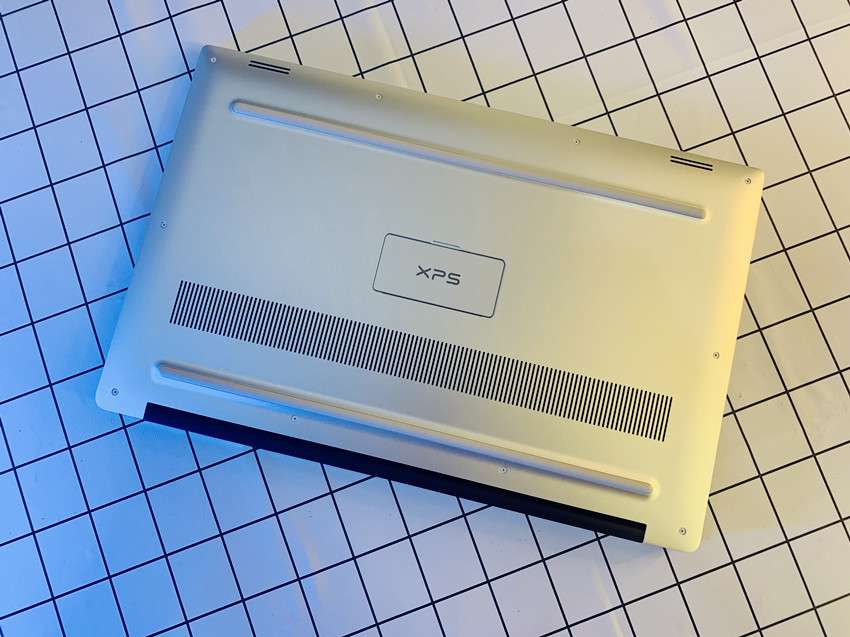 戴尔xps139300轻薄笔记本,戴尔xps17寸笔记本评测