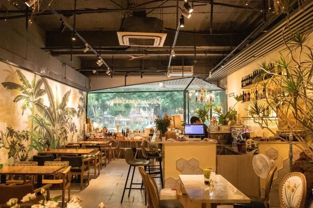 浪漫气氛环绕打卡精致西餐厅,广州最值得打卡的西餐厅