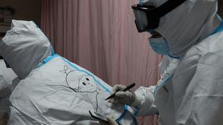 武昌医院刘智明院长以身殉职,他背后的女人这些举动更让人感动