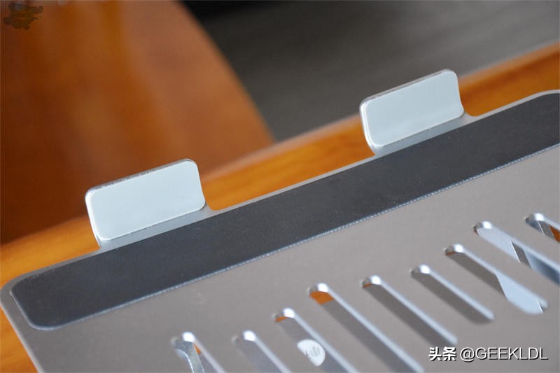 笔记本电脑防低头便携式支架,笔记本折叠支架测评