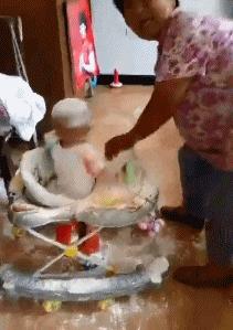 搞笑gif开心一刻快乐不分年龄,搞笑gif开心一刻动图