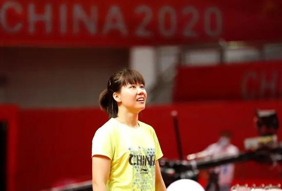 周六央视银屏：晚上黄金时间直播季后赛广东vs北京