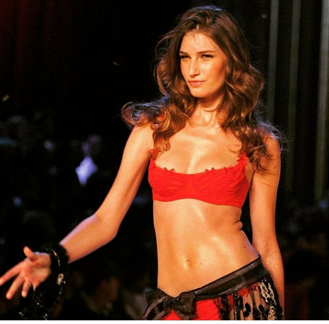 日本女性超模维密走秀众神时代,维密众神时代经典走秀2003