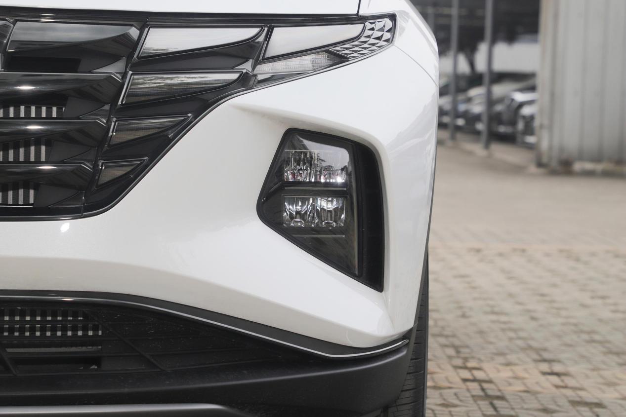 1.5t途胜四驱越野测试,途胜1.5t200马力百公里加速