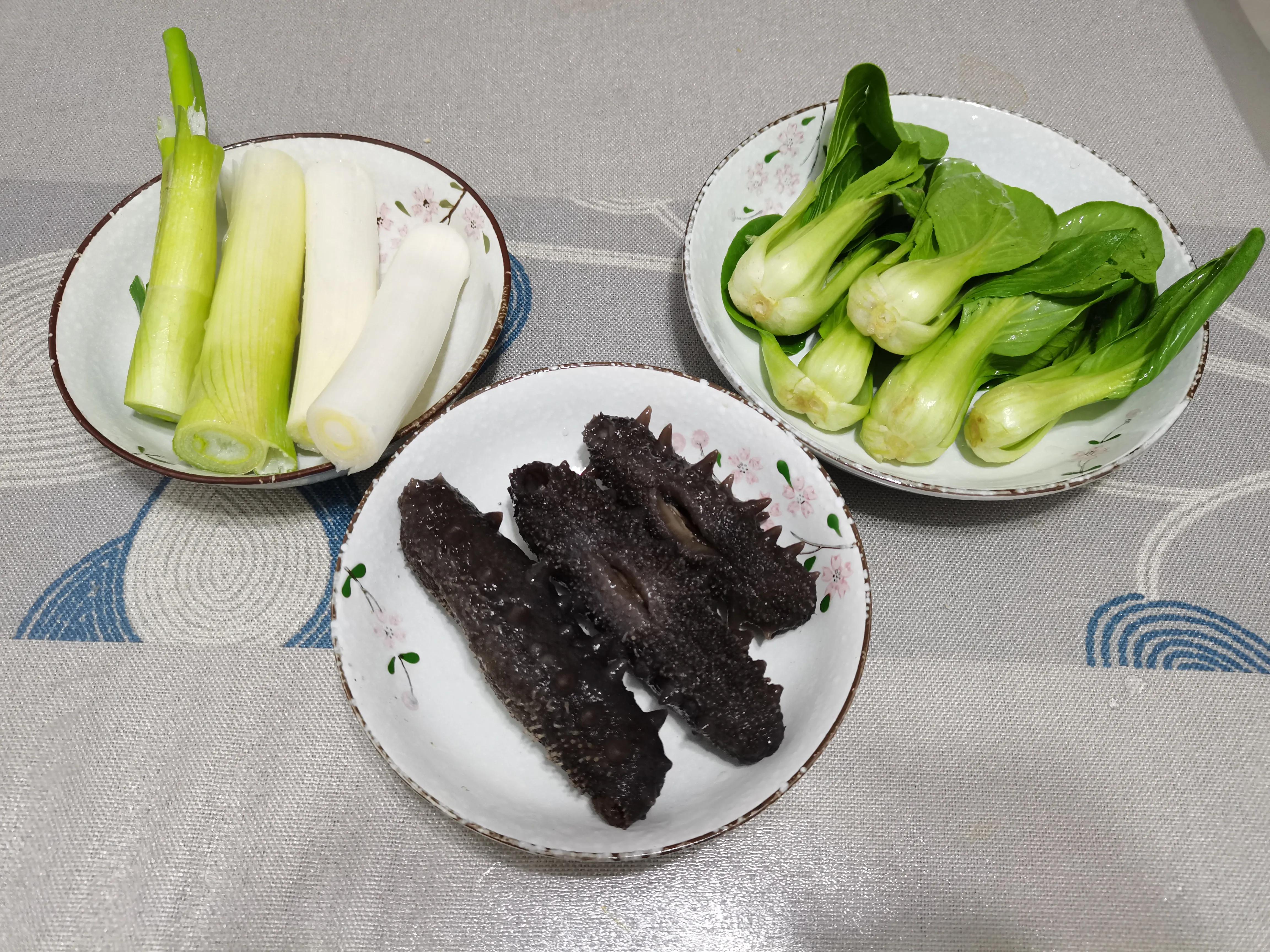 经典鲁菜葱烧海参做法好吃又营养,鲁菜名吃葱烧海参宴客聚会高级菜