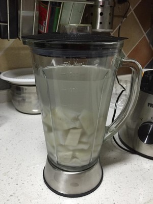 用椰子做椰蓉的方法,一个椰子可以做多少份清补凉