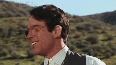 床上的马头是真的假的？桑尼挨了多少枪？好莱坞经典「教父」解密