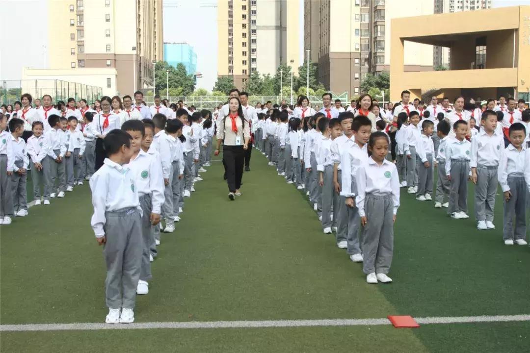 传红色精神承家国情怀,传红色精神做有志少年征文