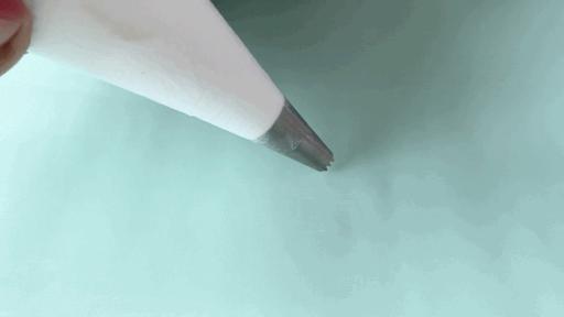 动物奶油裱花基础知识和手法,巧克力蛋糕裱花基础手法