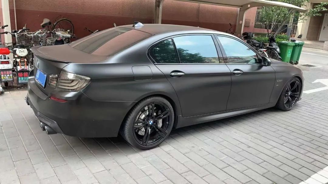 10多年的宝马5系还值得买吗,十年前的宝马5系值得买吗