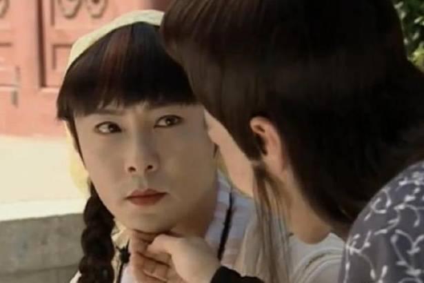 张卫健最酷换装,张卫健女装惊艳全场视频