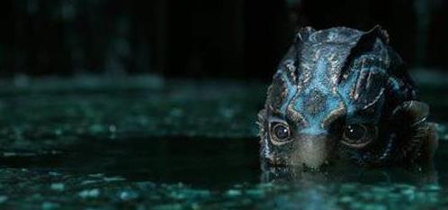 加拿大被视频记录下的水中魔鬼，是水中巨蟒还是史前怪兽？