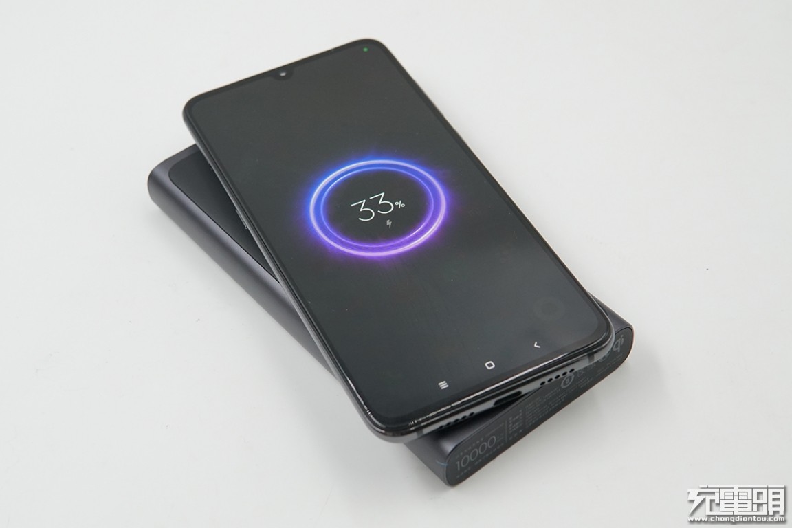 小米充电宝30000快充版拆开,小米无线充电宝10w和30w对比