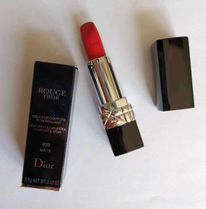 人生灰暗时刻，一支口红拯救了我