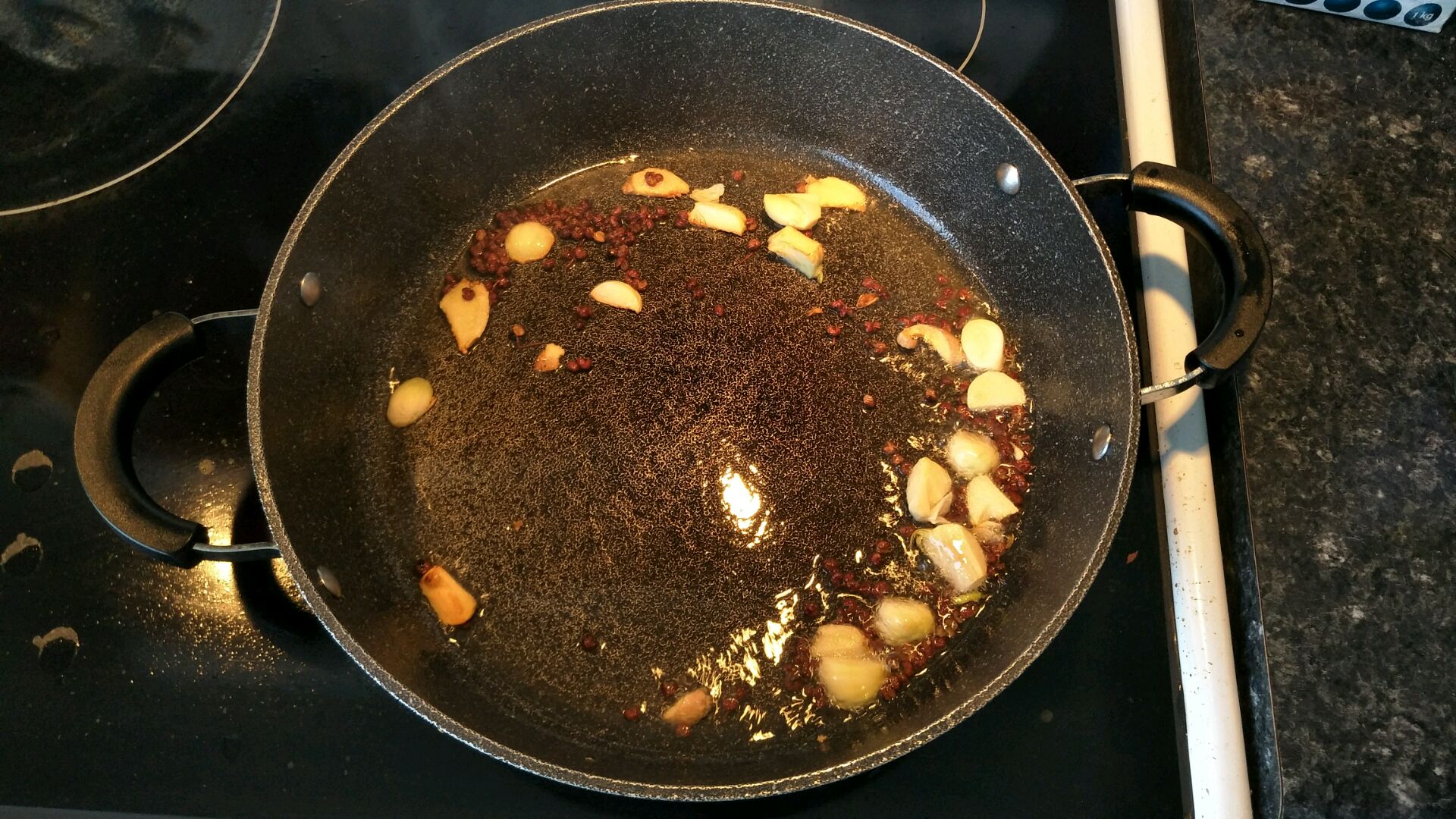 六月宁可不吃肉也要吃这菜,五十元一斤,增加皮肤胶原蛋白,值了