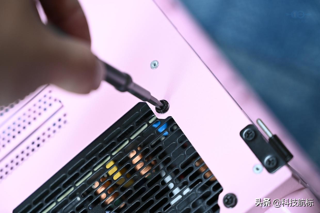 耐用小螺丝刀推荐哪款好用,倍思特十合一螺丝刀