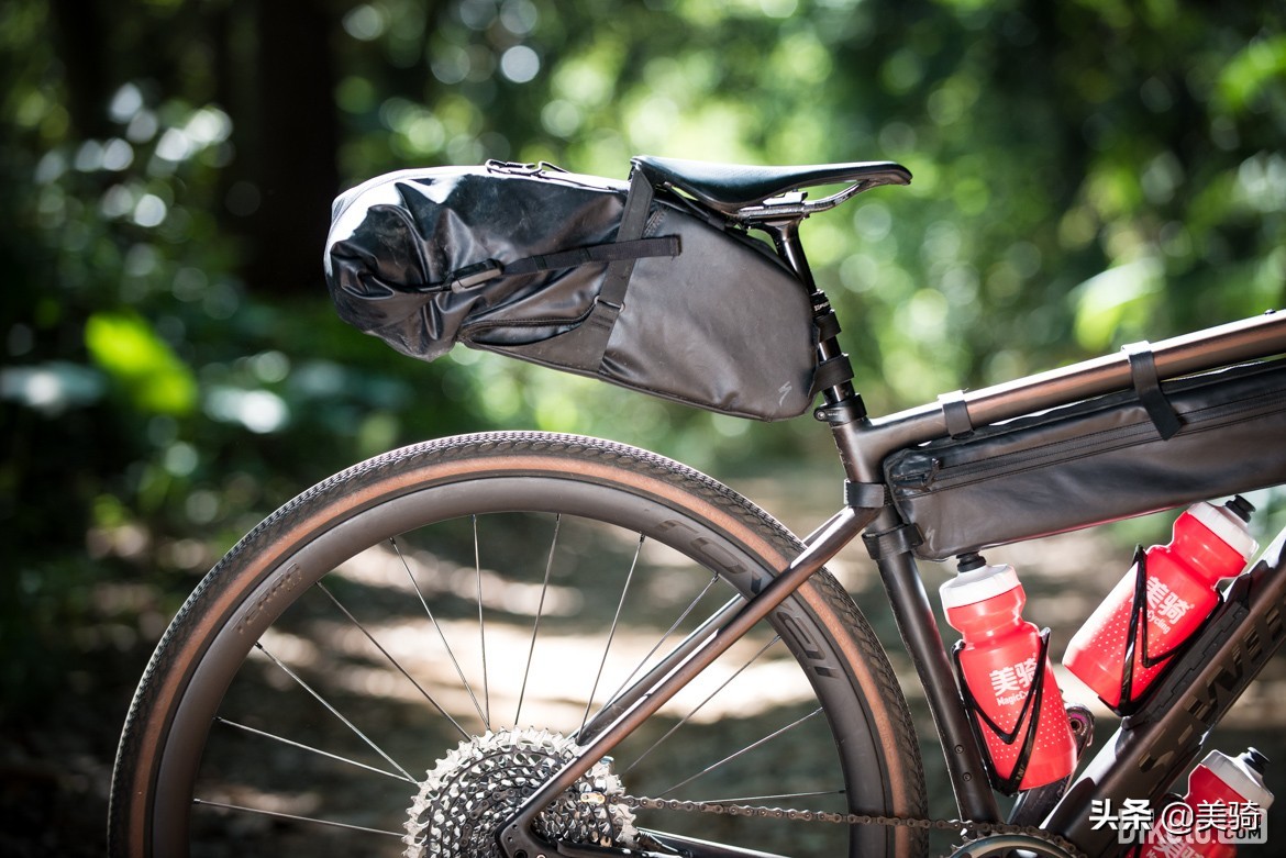 冒险砾石公路车评测,闪电公路车s-workssl7入门级