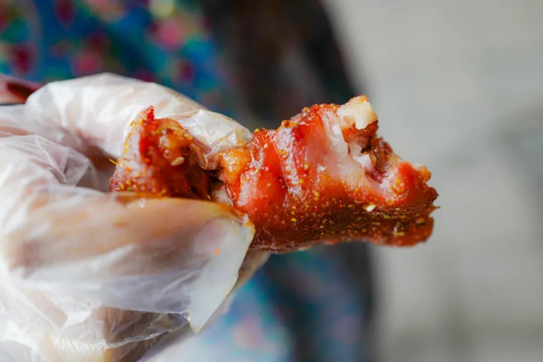 附近步行街美食推荐3-4人餐,人均30就能在江边尽享美食