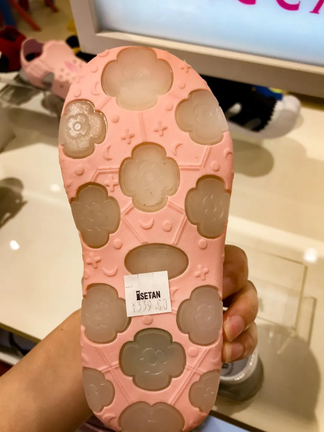 关爱孩子从鞋子开始,关爱宝宝从脚开始