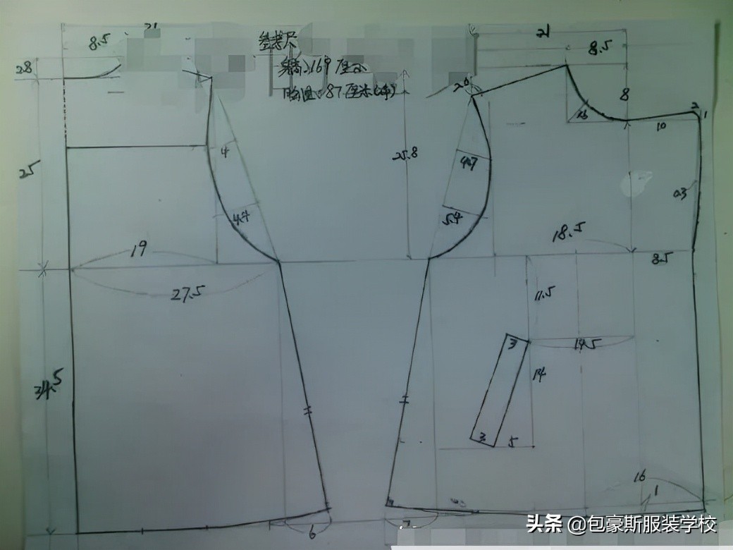女童棉大衣裁剪纸样,女童小风衣外套的制作