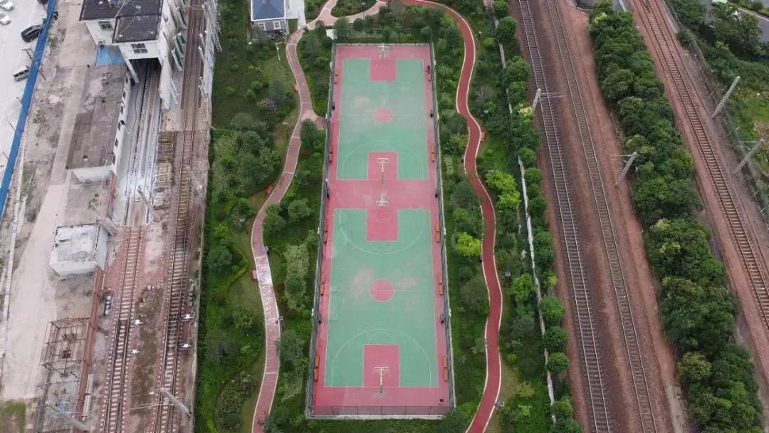 郑州,66岁的中场战事