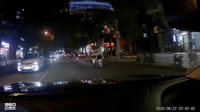 流媒体行车记录仪不防眩目,双录流媒体记录仪