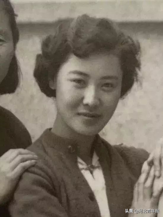 86岁郭兰英的一跪，让人掉泪！这一切源自周总理对她说的“传下去”