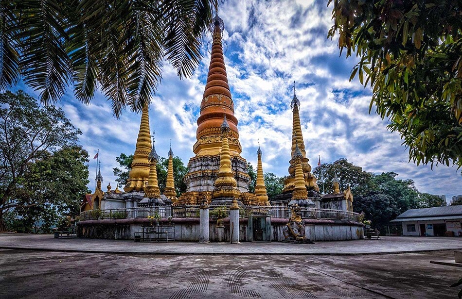 云南瑞丽旅游必去的6个景点,云南瑞丽游玩景点攻略