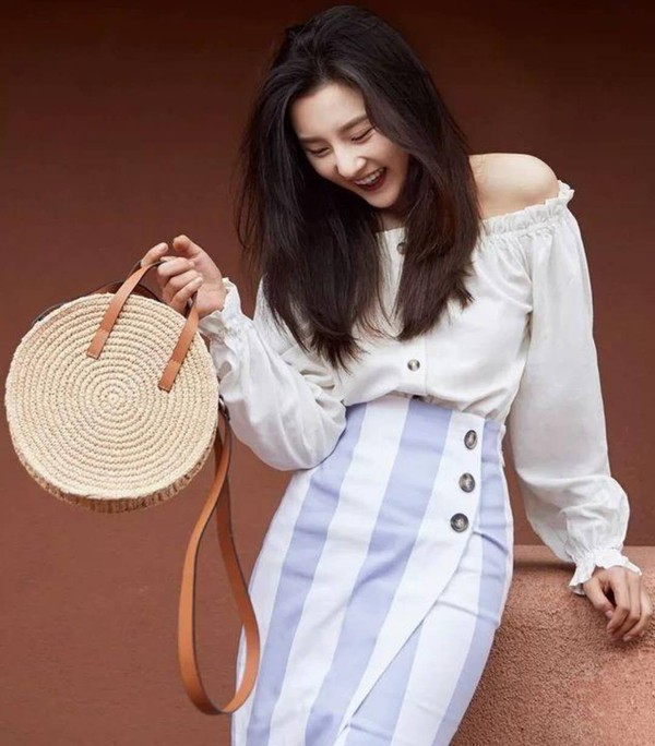 包臀裙能不能穿,包臀裙可以配粗跟鞋吗