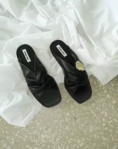 「从青铜到王者」读完这篇，你就能比网红更懂选鞋子