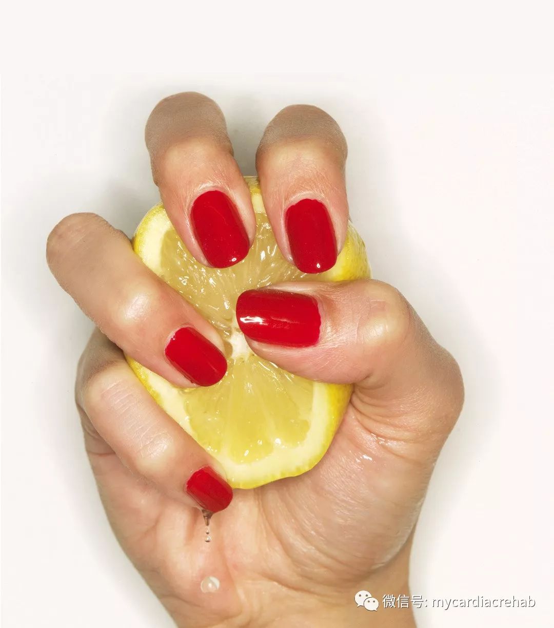 ella陈嘉桦谈子宫脱垂,ella是怎么造成子宫脱垂的